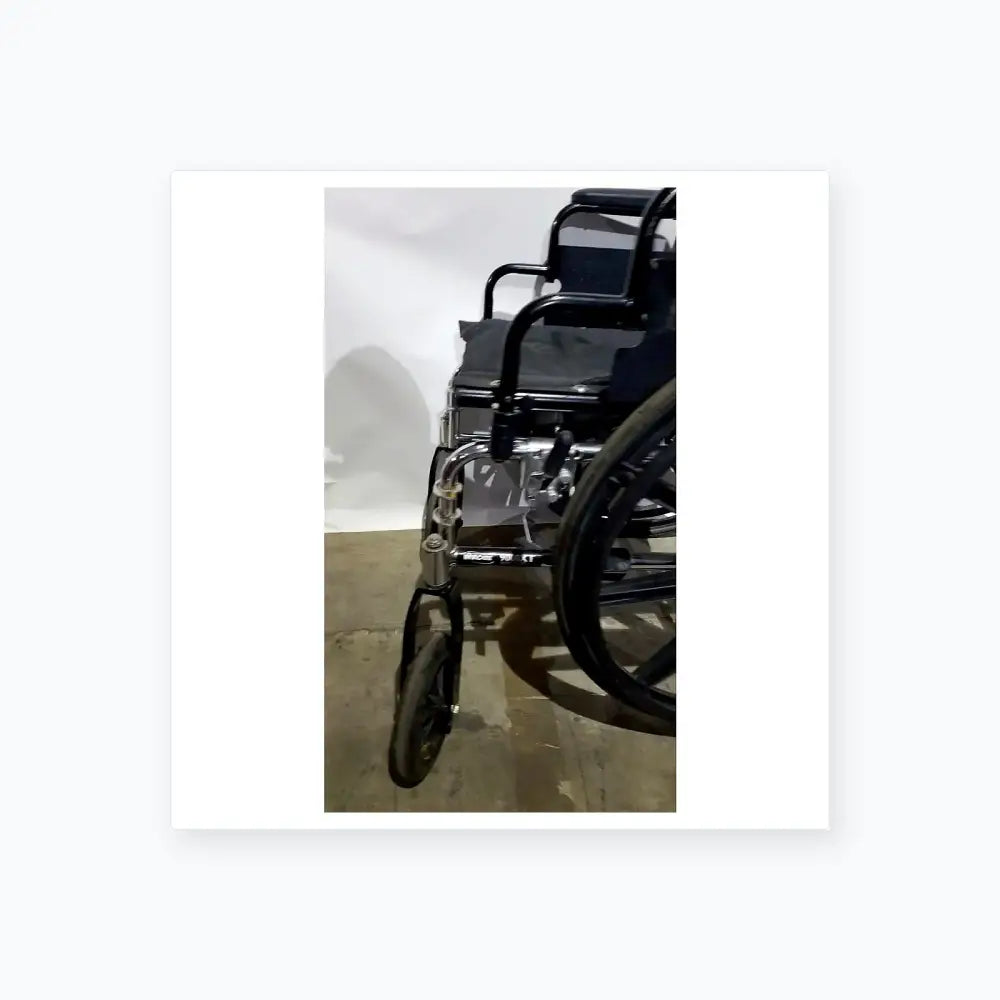 Reuse Medical Equipment Manual Wheelchair - Durable Black Seat Mobility Assist Manual Wheelchair, second-hand product photo 10
