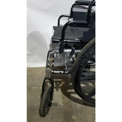 Reuse Medical Equipment Manual Wheelchair - Durable Black Seat Mobility Assist Manual Wheelchair, second-hand product photo 10