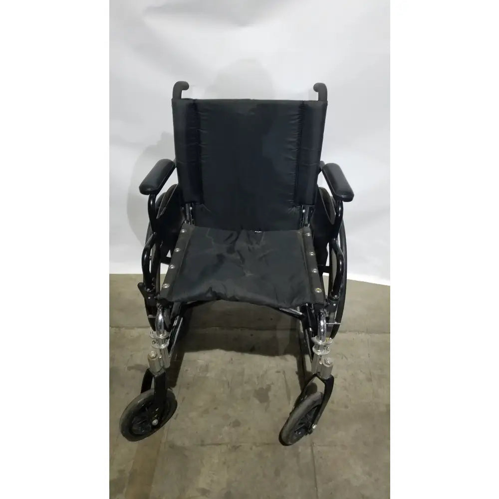 Reuse Medical Equipment Manual Wheelchair - Durable Black Seat Mobility Assist Manual Wheelchair, second-hand product photo 13