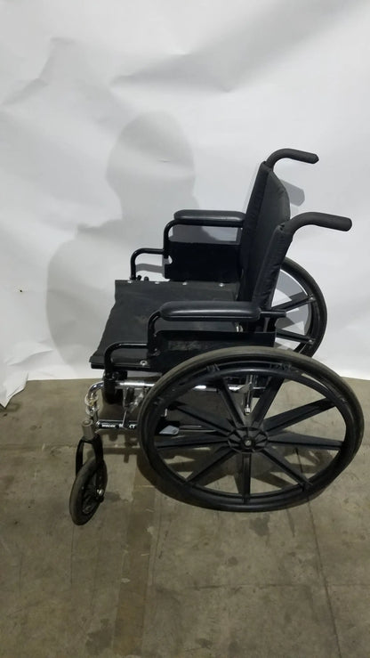 Reuse Medical Equipment Manual Wheelchair - Durable Black Seat Mobility Assist Manual Wheelchair, second-hand product photo 8