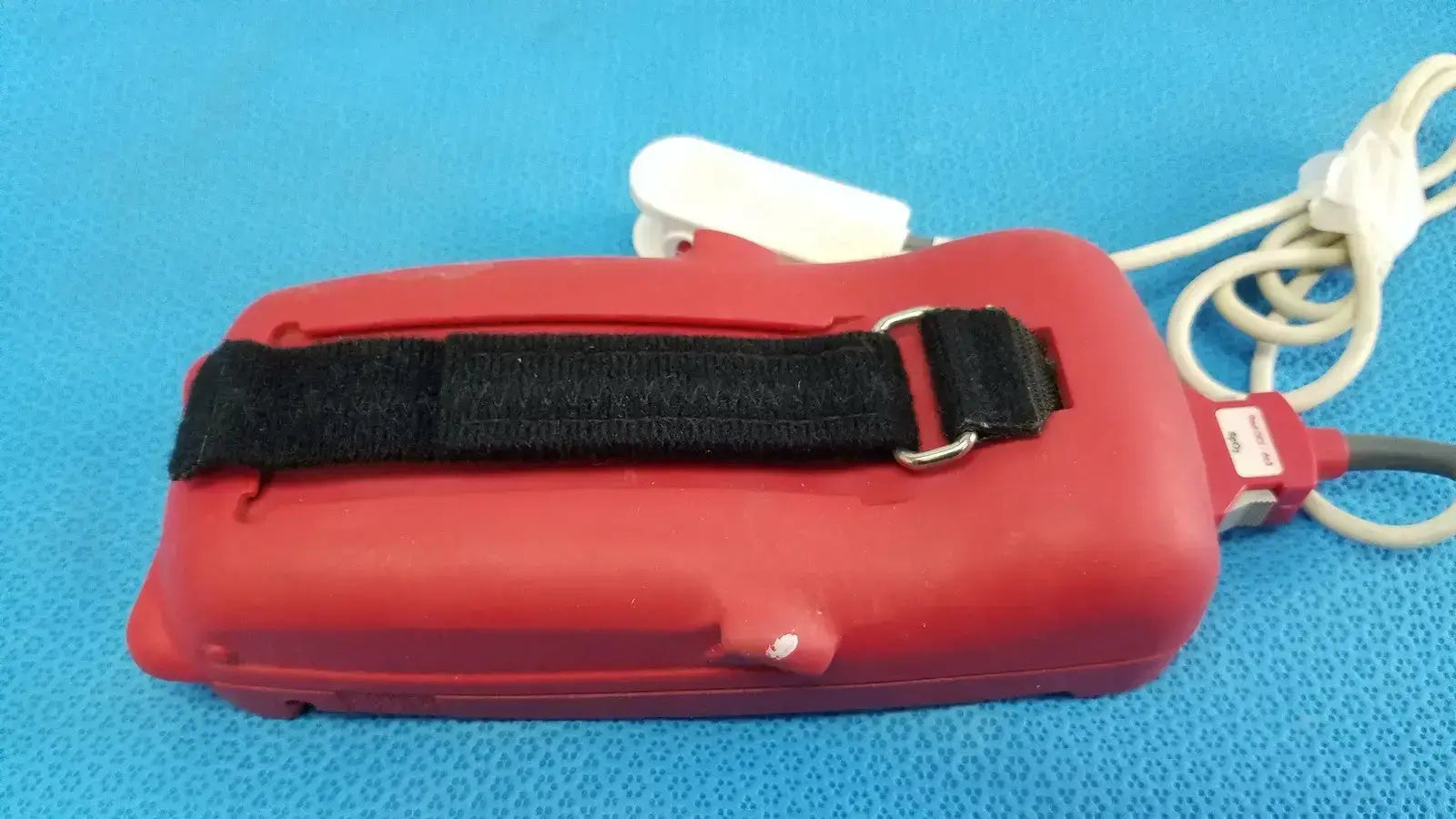 MASIMO Rad-5v Handheld Pulse Oximeter w/ Protective Boot & SpO2 Finger Sensor Pulse Oximeter, second-hand product photo 17