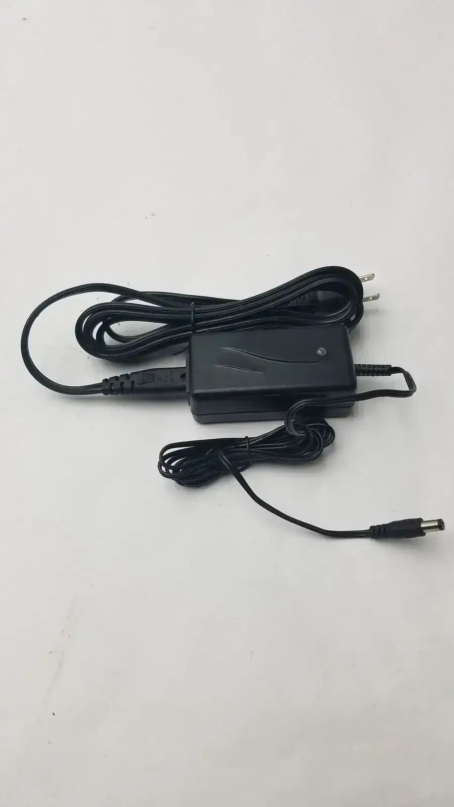 MAXAIR Systems MAX AIR Systems Li-ion Single Battery Charger P/N 2600-01 Li-ion Battery Charger, second-hand product photo 5