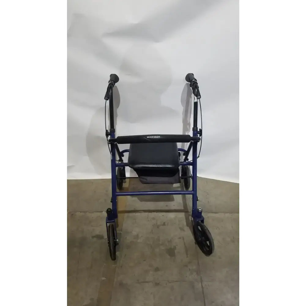 Reuse Medical Equipment McKesson Bariatric Rollator, Heavy Duty Aluminum Folding Walker Loop-Lock Hand Brakes, second-hand product photo 16