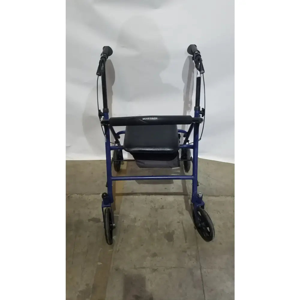 Reuse Medical Equipment McKesson Bariatric Rollator, Heavy Duty Aluminum Folding Walker Loop-Lock Hand Brakes, second-hand product photo 14