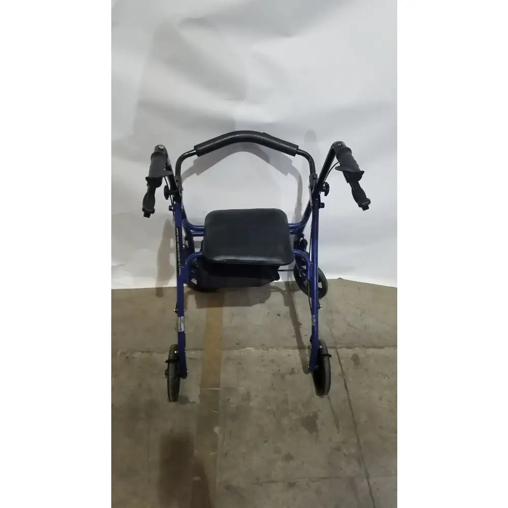 Reuse Medical Equipment McKesson Bariatric Rollator, Heavy Duty Aluminum Folding Walker Loop-Lock Hand Brakes, second-hand product photo 9