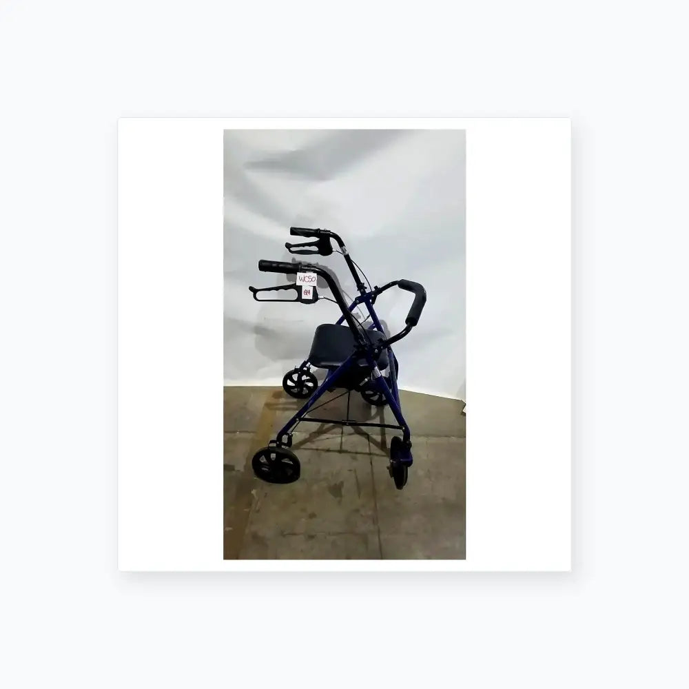 Reuse Medical Equipment McKesson Bariatric Rollator, Heavy Duty Aluminum Folding Walker Loop-Lock Hand Brakes, second-hand product photo 3