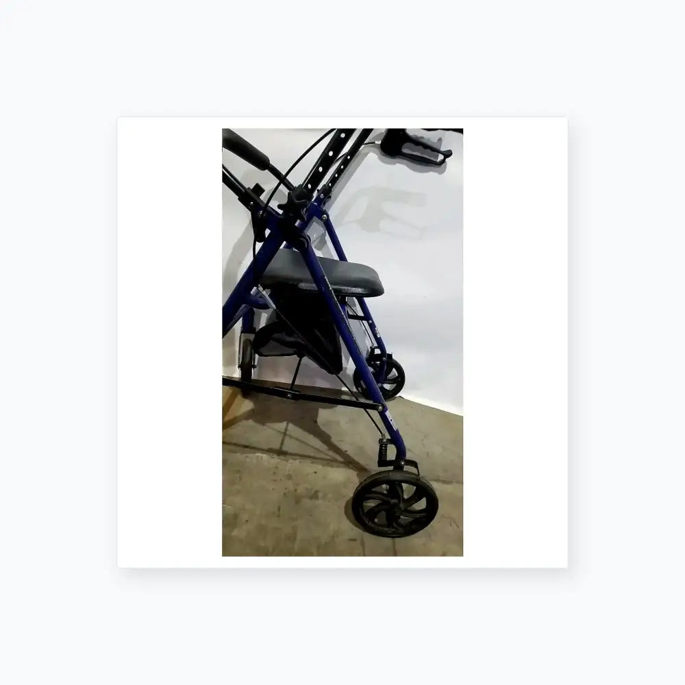 Reuse Medical Equipment McKesson Bariatric Rollator, Heavy Duty Aluminum Folding Walker Loop-Lock Hand Brakes, second-hand product photo 11