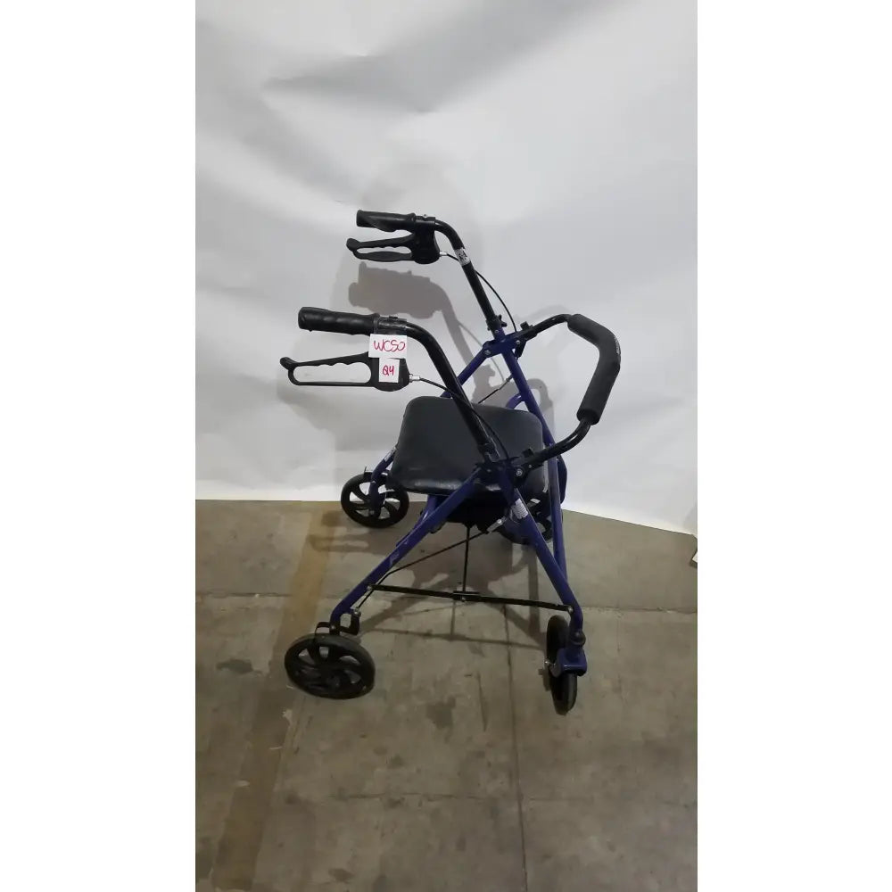Reuse Medical Equipment McKesson Bariatric Rollator, Heavy Duty Aluminum Folding Walker Loop-Lock Hand Brakes, second-hand product photo 4