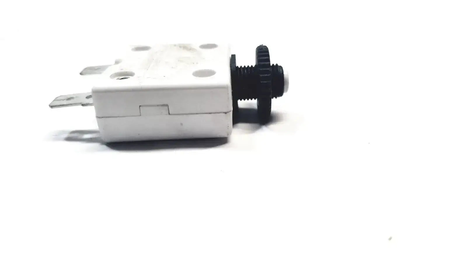 Mechanical Products 1680-264-050 Circuit Breaker, 5A 250VAC/50VDC Circuit Breaker, second-hand product photo 5