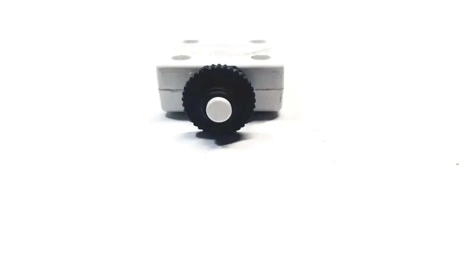 Mechanical Products 1680-264-050 Circuit Breaker, 5A 250VAC/50VDC Circuit Breaker, second-hand product photo 6