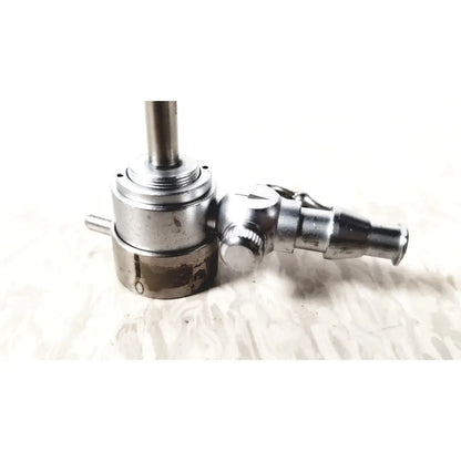 Silver metallic gas regulator with cylindrical body and knurled knob for medical horizon endoscope single valve sheath