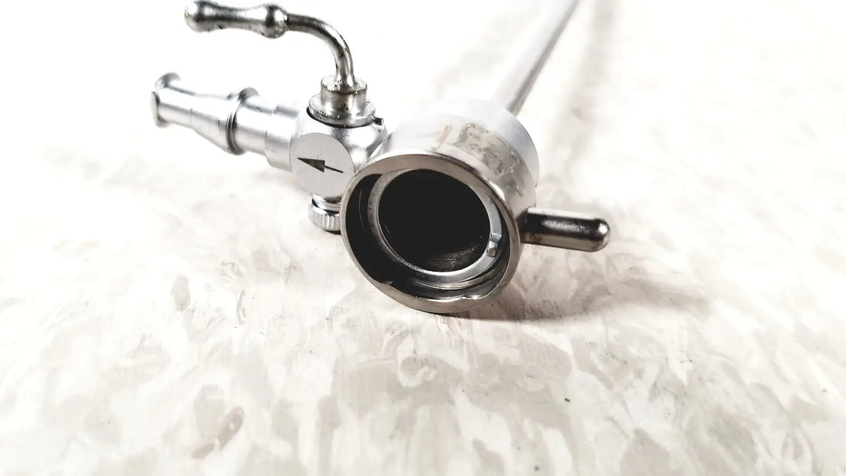 Silver-colored metal medical horizon endoscope single valve sheath with cylindrical body and articulated joints