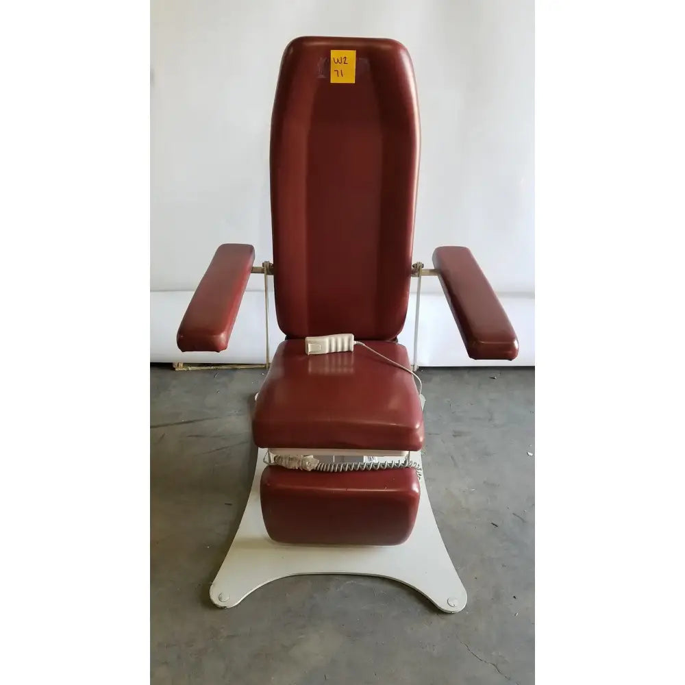 Reuse Medical Medical Power Treatment Chair Model 8678 with Hand Control Examination & Operation Tables, second-hand product photo 1