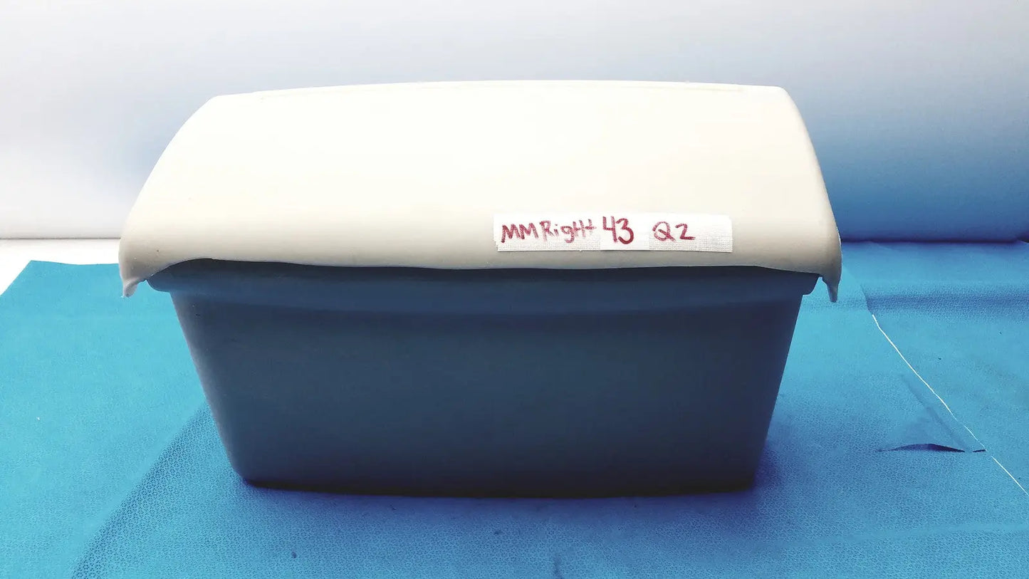 Reuse Medical Medical Storage Box 069-1324-00 Plastic Box Other Healthcare, Lab & Dental, second-hand product photo 1
