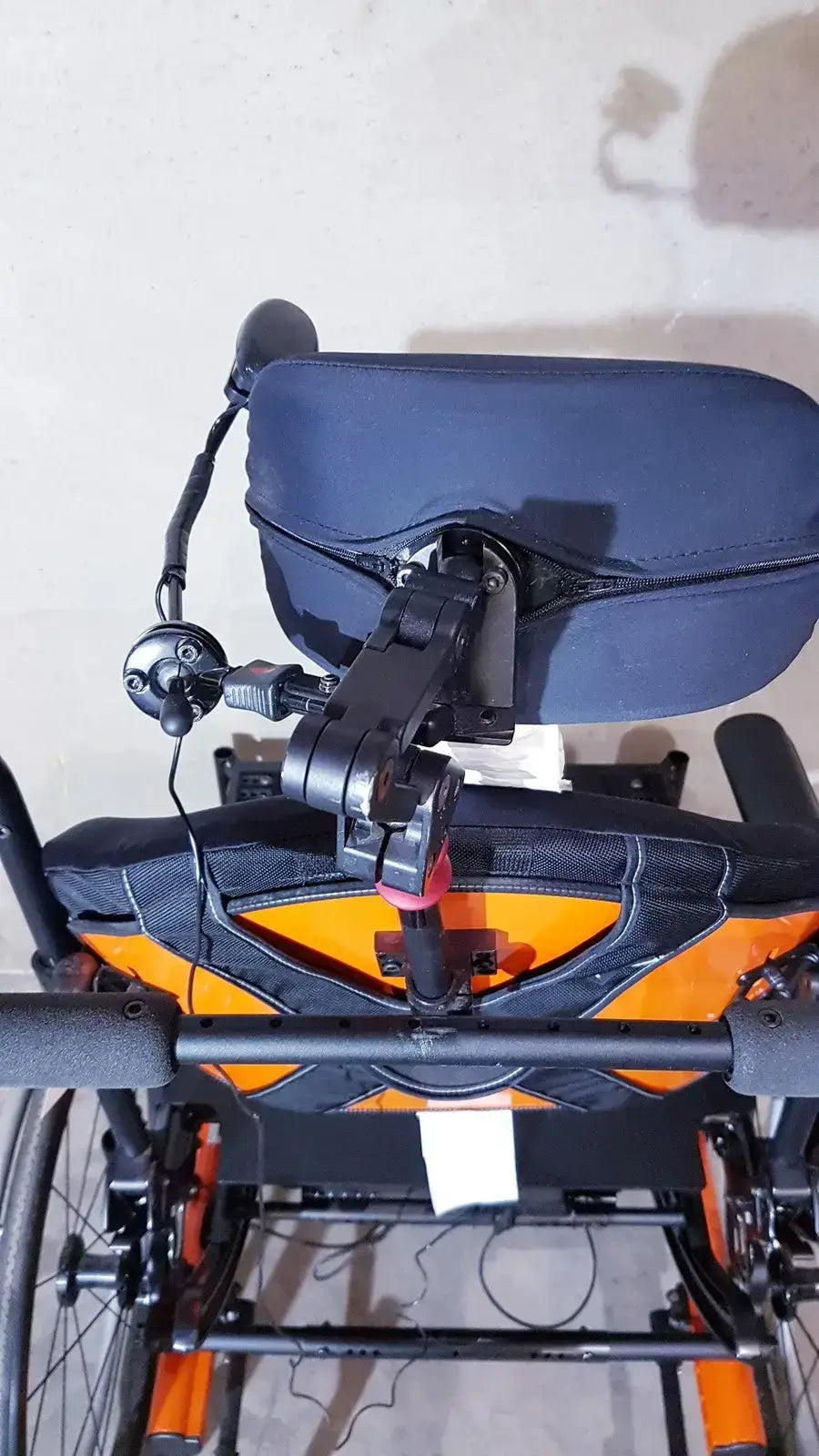 Unknown Medical Wheelchair AXPB2218, Weight Capacity 300 Lbs. All shown in Pictures Wheelchair, second-hand product photo 10