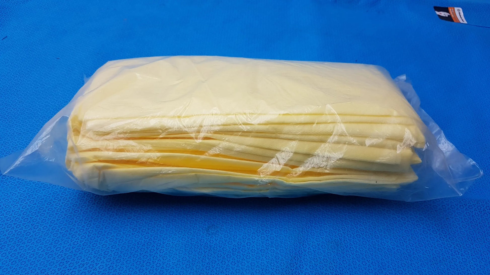 MediChoice Yellow Overhead SMS Isolation Gowns Size Large 10-Pack (Reorder 77779) - Isolation Gowns