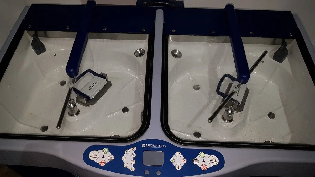 Medivators advantage plus endoscope reprocessor system with dual-basin ultrasonic cleaner and blue handles