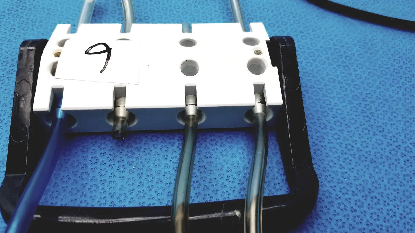 Medivators Hook-Up Connector Assembly 433055– Preowned Medical Equipment Part, second-hand product photo 2