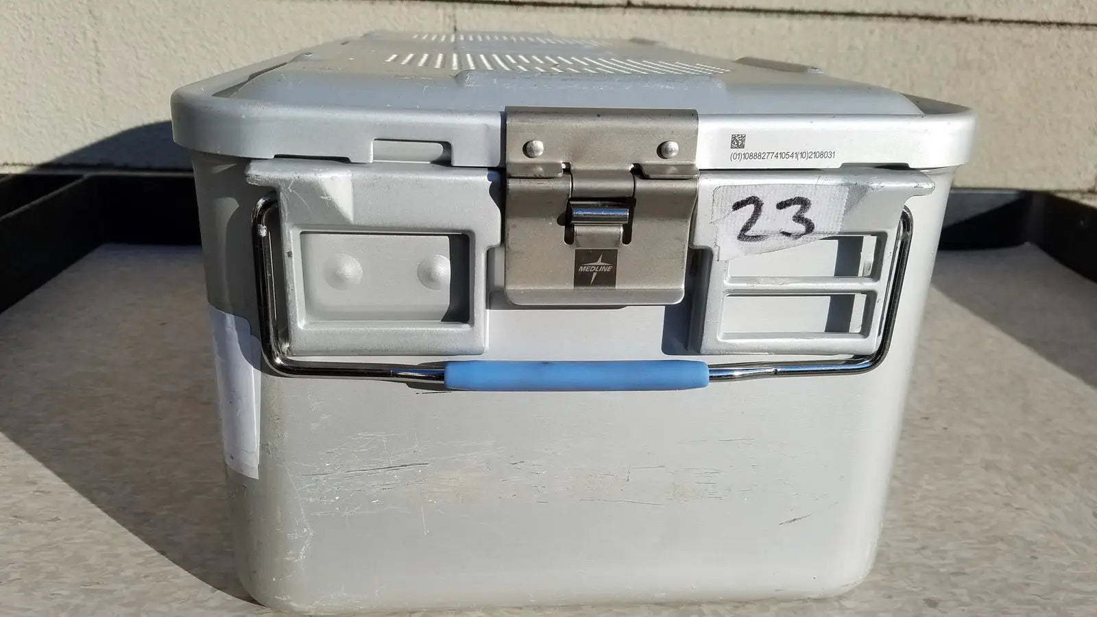 Reuse Medical Medline Aluminum Storage & Sterilization Container Sterilization Trays & Cases, second-hand product photo 1