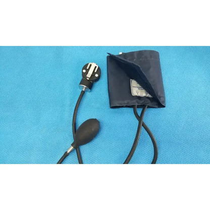 Medline Aneroid Sphygmomanometer Blood Pressure Cuff Monitor Kit Gauge Aneroid Sphygmomanometer, second-hand product photo 2