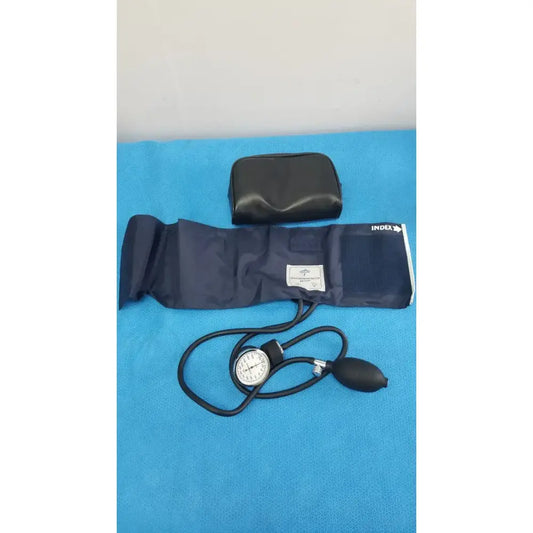 Medline Aneroid Sphygmomanometer Manual Blood Pressure Cuff Monitor Kit w/ Case Aneroid Sphygmomanometer, second-hand product photo 1