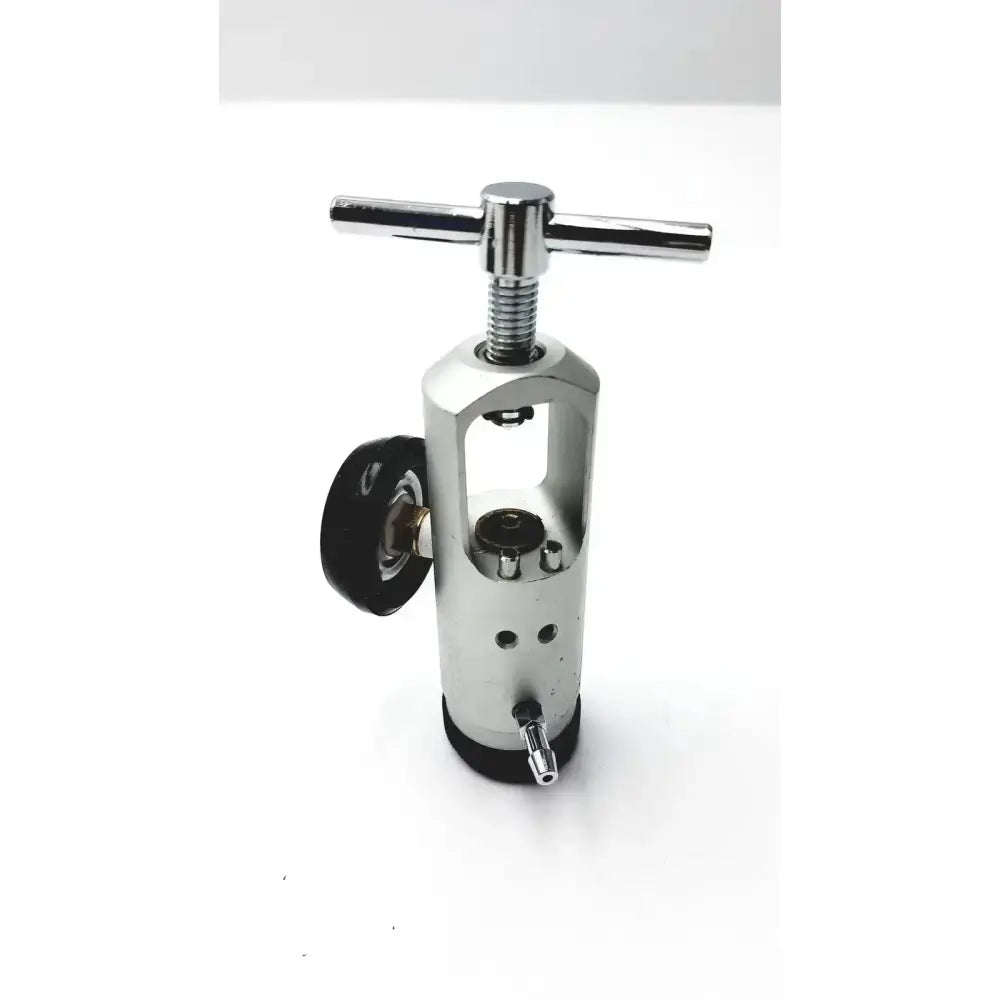 Mediline Medline Brass-Sleeved 50 PSI O2 Regulator Oxygen Regulator, second-hand product photo 3