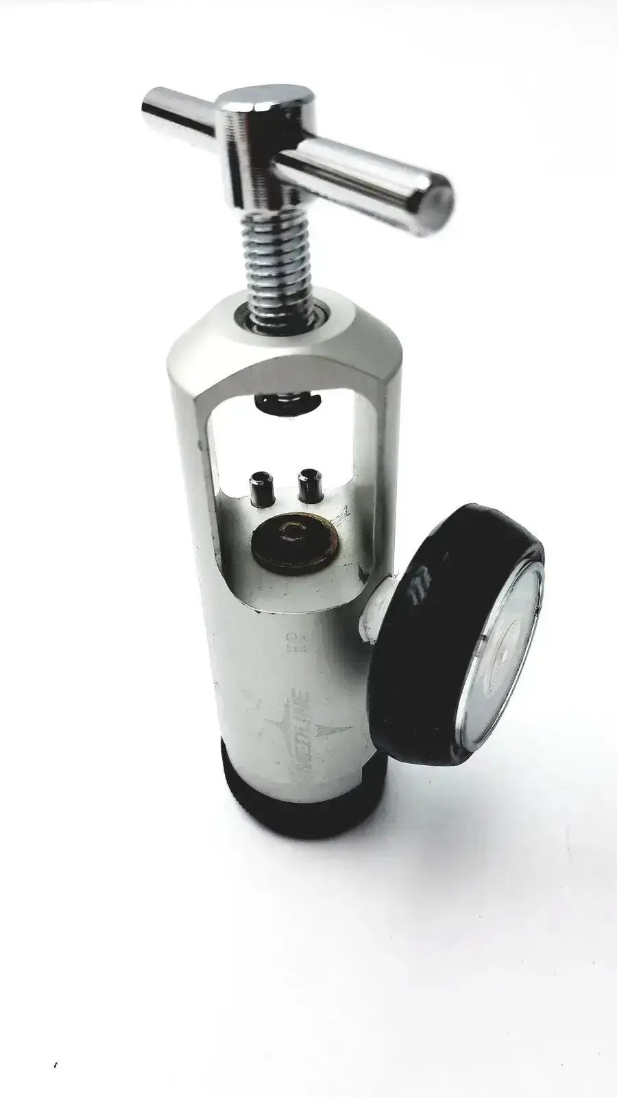 Mediline Medline Brass-Sleeved 50 PSI O2 Regulator Oxygen Regulator, second-hand product photo 1