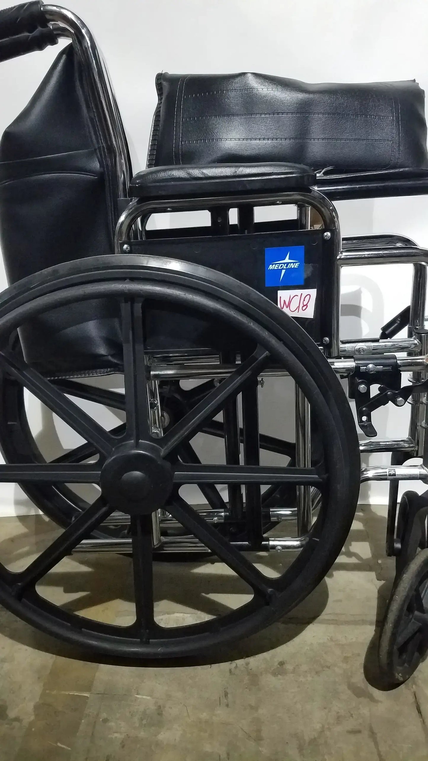 Reuse Medical Equipment Medline Excel Series Manual Wheelchair with Durable Steel Frame Wheelchairs, second-hand product photo 9