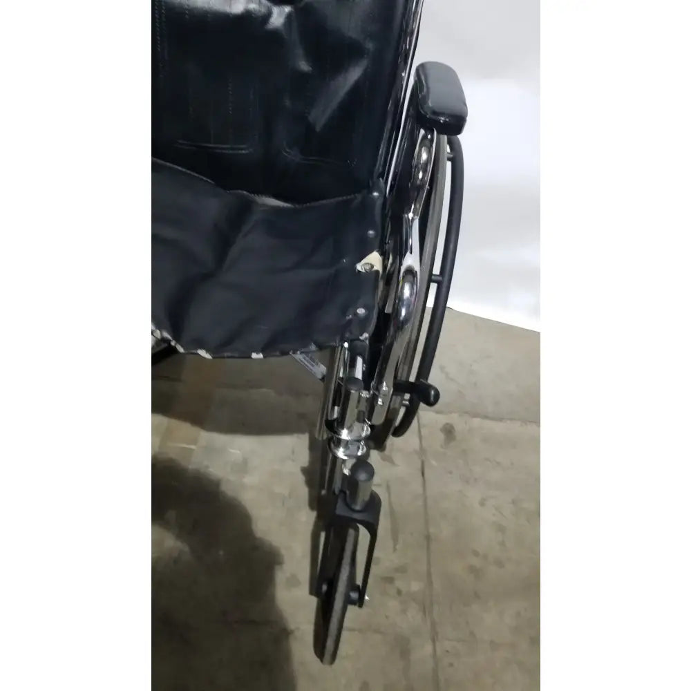 Reuse Medical Equipment Medline Excel Series Manual Wheelchair with Durable Steel Frame Wheelchairs, second-hand product photo 14