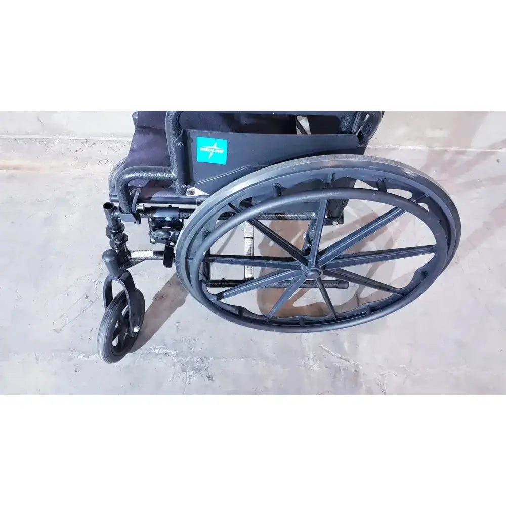 Medline Guardian K1 Lightweight Wheelchair Compact Seat Ready to Use Wheelchair, second-hand product photo 6