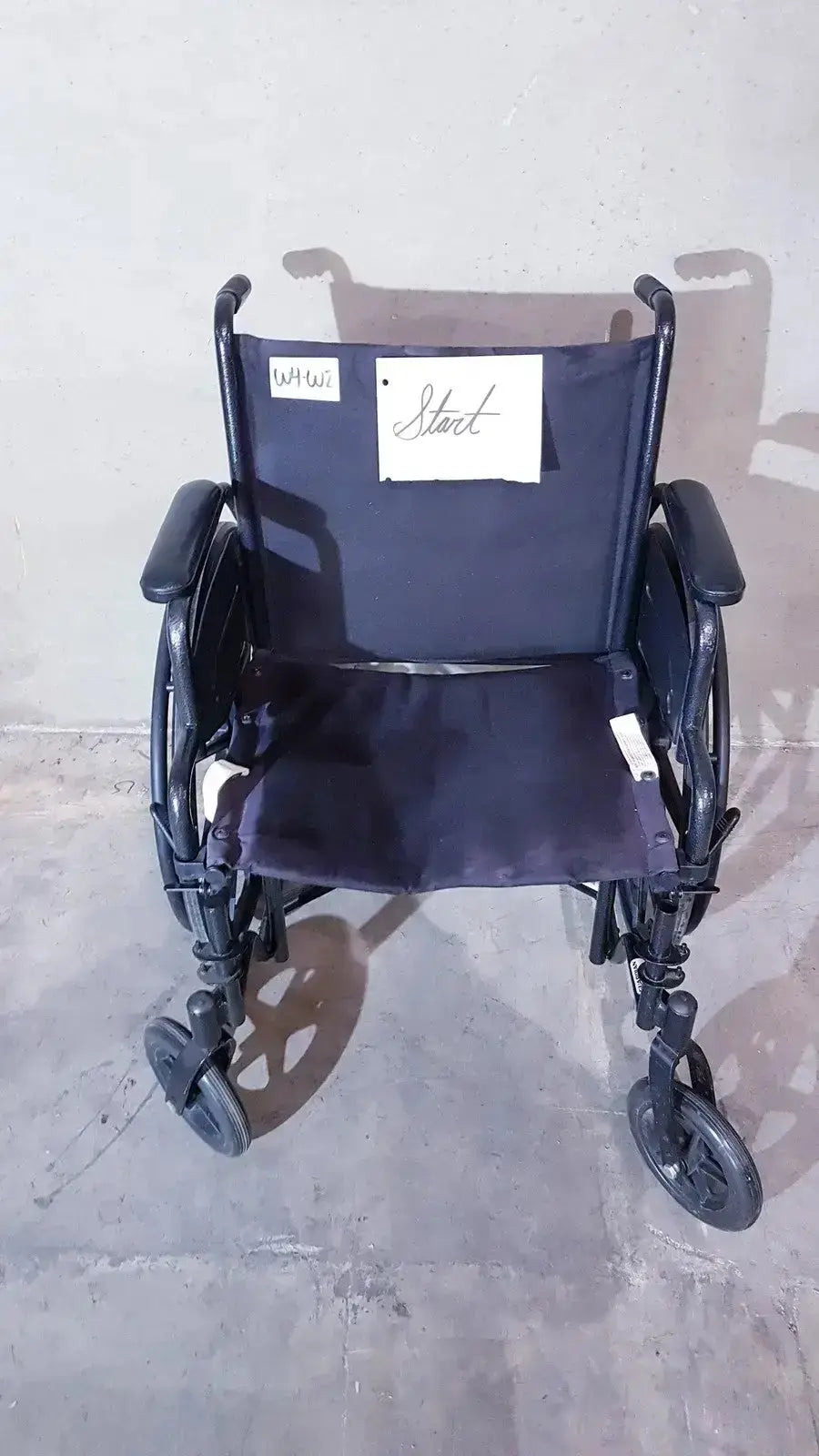 Medline Guardian K1 Lightweight Wheelchair Compact Seat Ready to Use Wheelchair, second-hand product photo 1