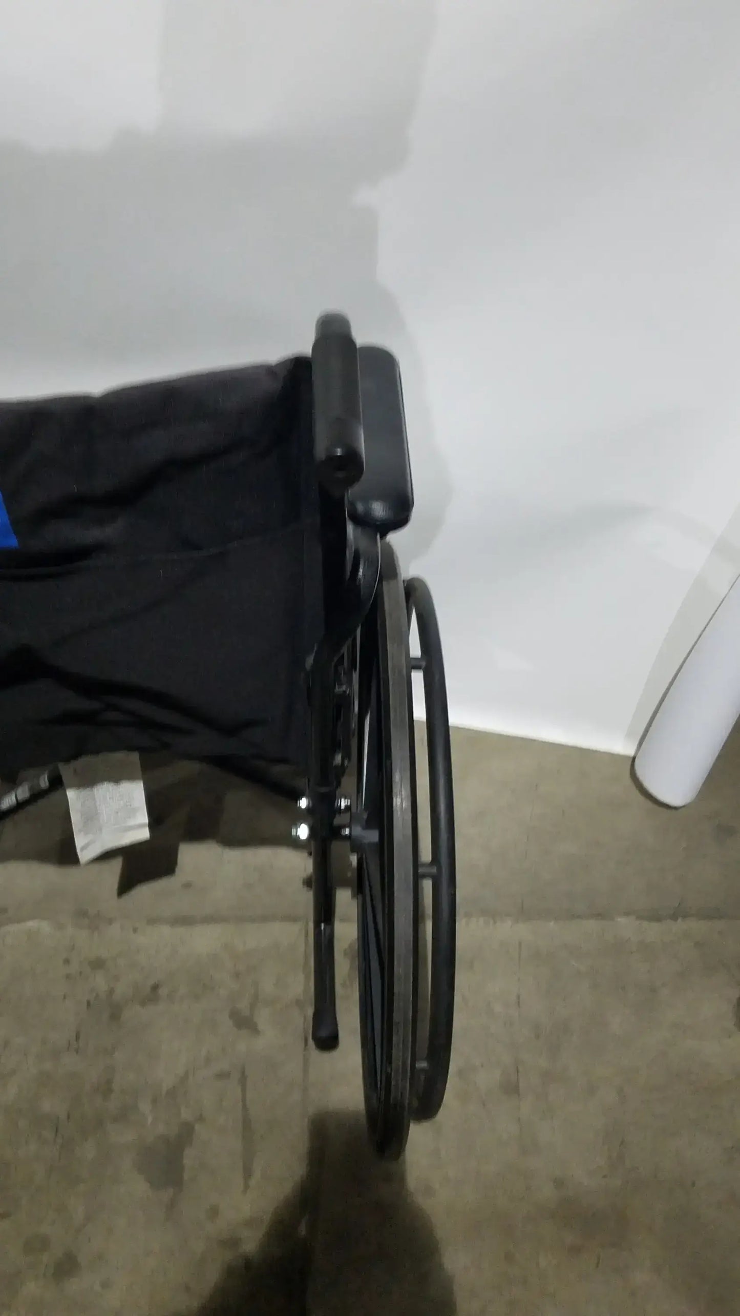 Reuse Medical Equipment Medline Guardian Standard Manual Wheelchair with Padded Arms and Durable Folding Frame Wheelchairs, second-hand product photo 2
