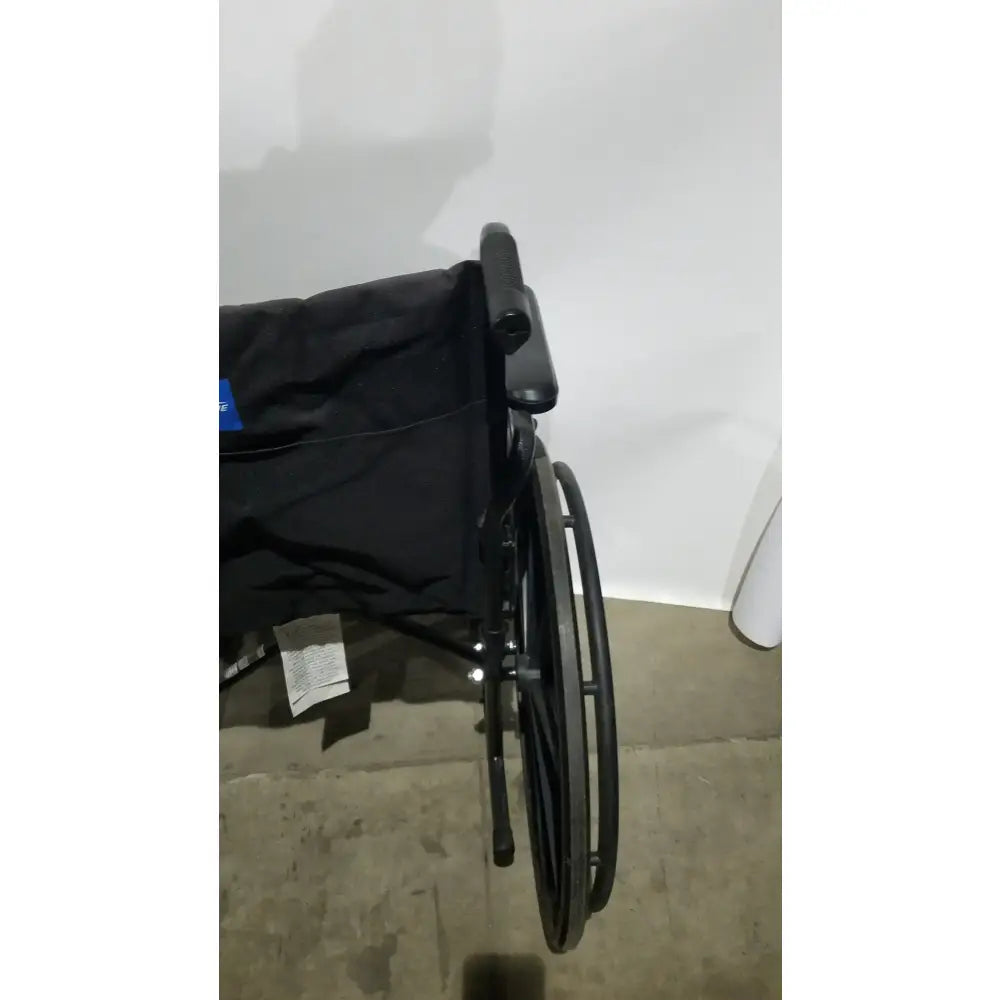 Reuse Medical Equipment Medline Guardian Standard Manual Wheelchair with Padded Arms and Durable Folding Frame Wheelchairs, second-hand product photo 3