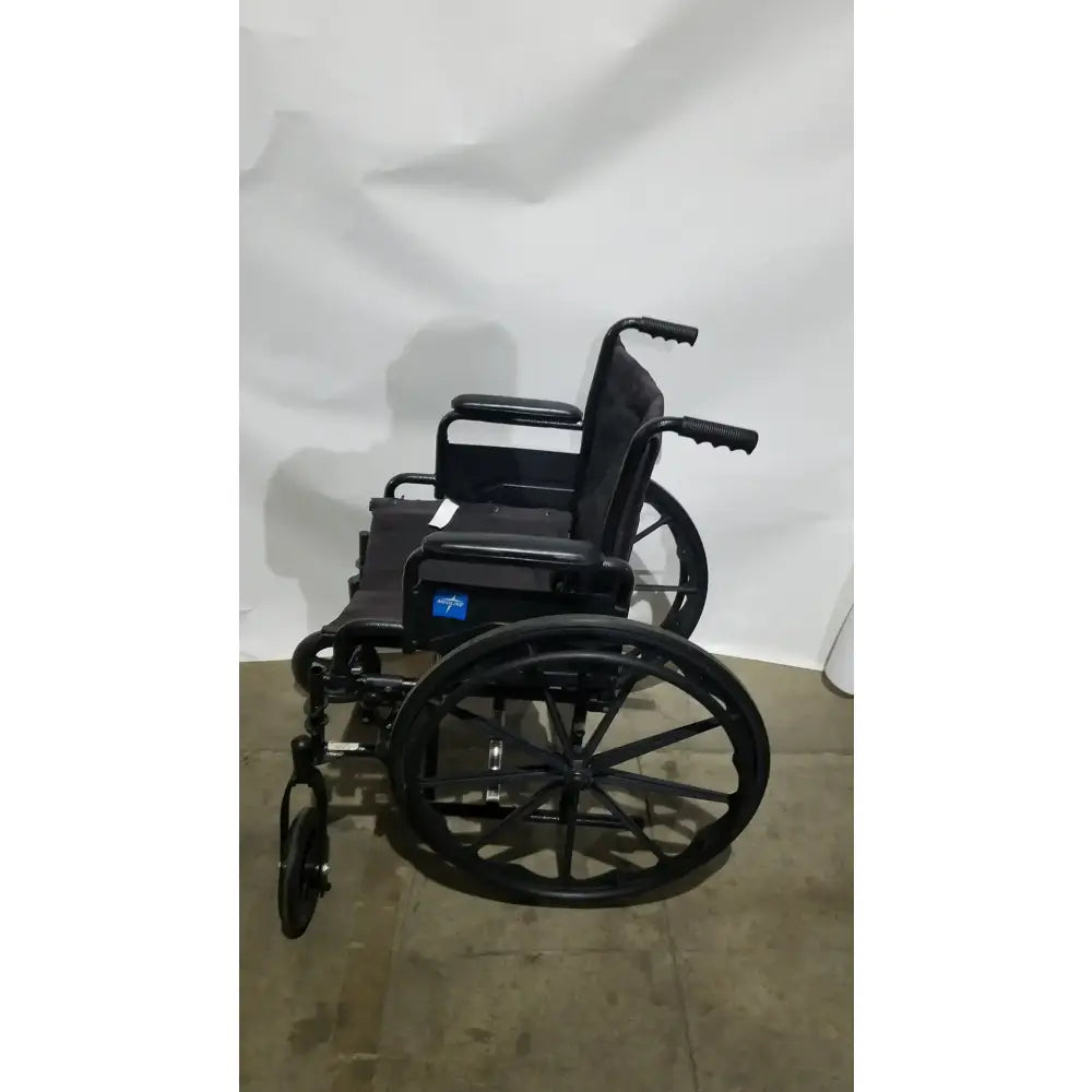 Reuse Medical Equipment Medline Guardian Standard Manual Wheelchair with Padded Arms and Durable Folding Frame Wheelchairs, second-hand product photo 7