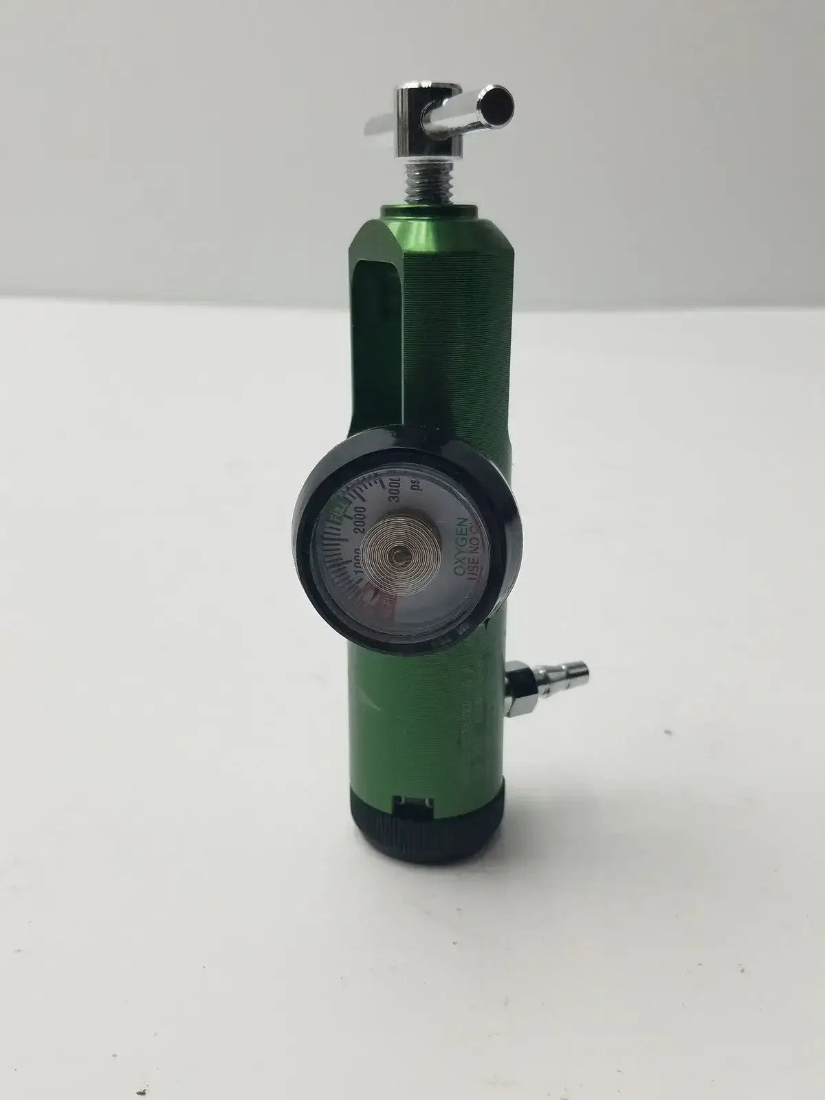 Medline HCS8725M Oxygen Regulator Oxygen Regulator, second-hand product photo 1