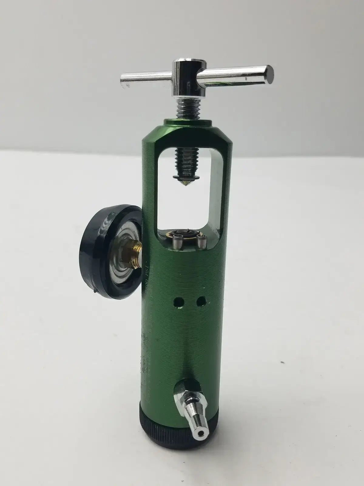 Medline HCS8725M Oxygen Regulator Oxygen Regulator, second-hand product photo 7