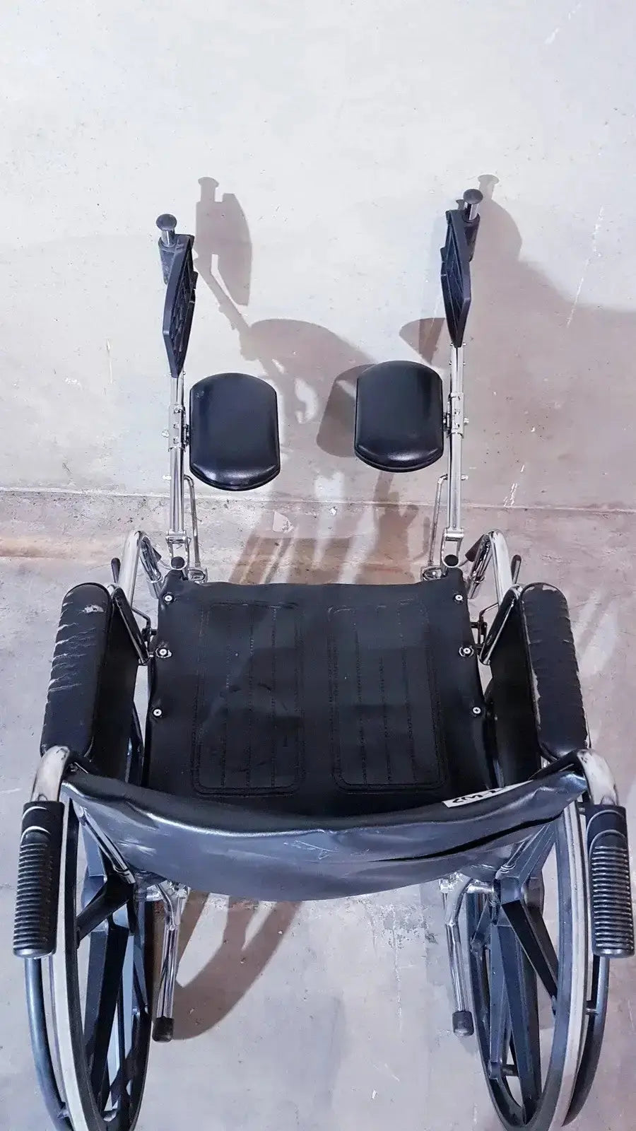 Medline K1206N22E Manual Wheelchair For Adult With Swing Back Manual Wheelchair, second-hand product photo 11