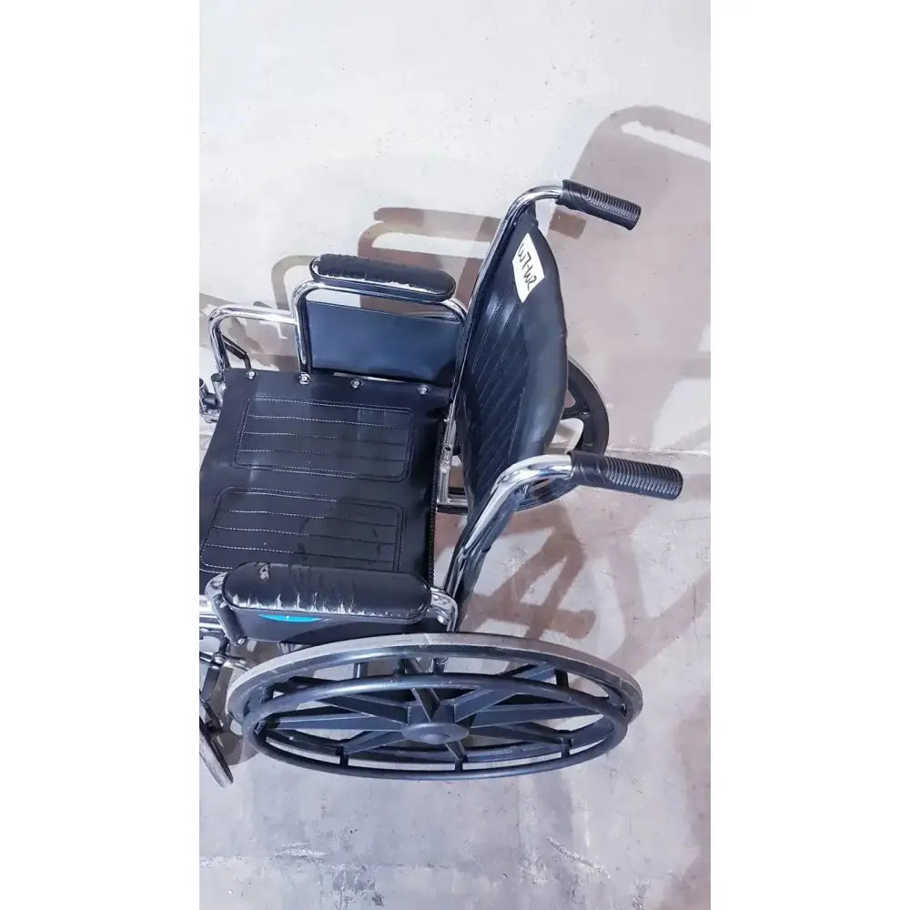 Medline K1206N22E Manual Wheelchair For Adult With Swing Back Manual Wheelchair, second-hand product photo 7