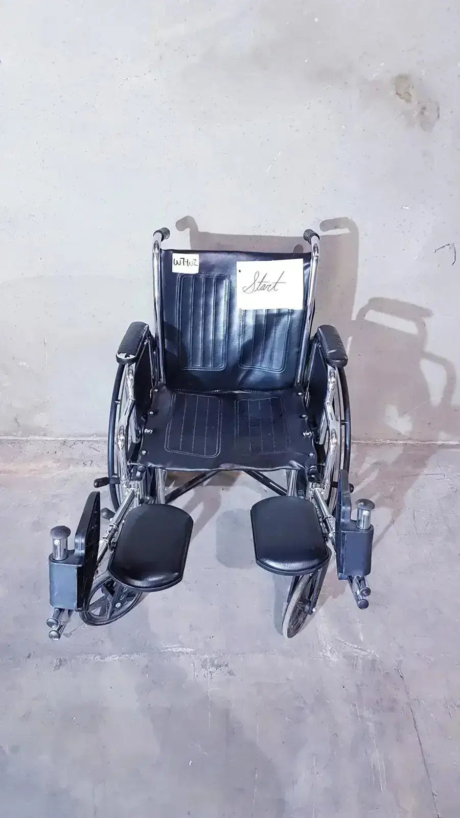 Medline K1206N22E Manual Wheelchair For Adult With Swing Back Manual Wheelchair, second-hand product photo 1