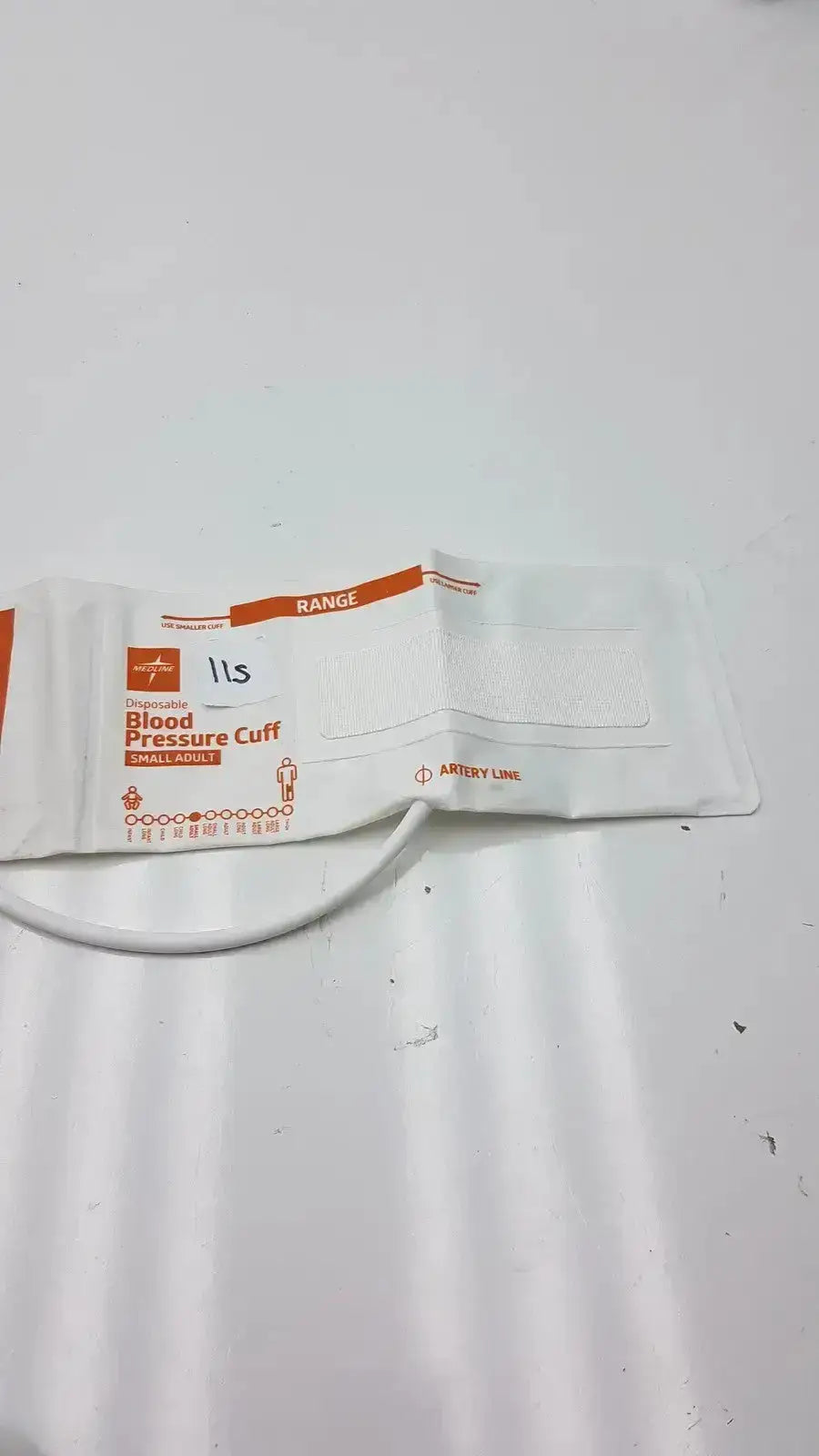 Medline Small Adult BP Cuff Range 20.5 - 28.5 cm Blood Pressure Cuff, second-hand product photo 2