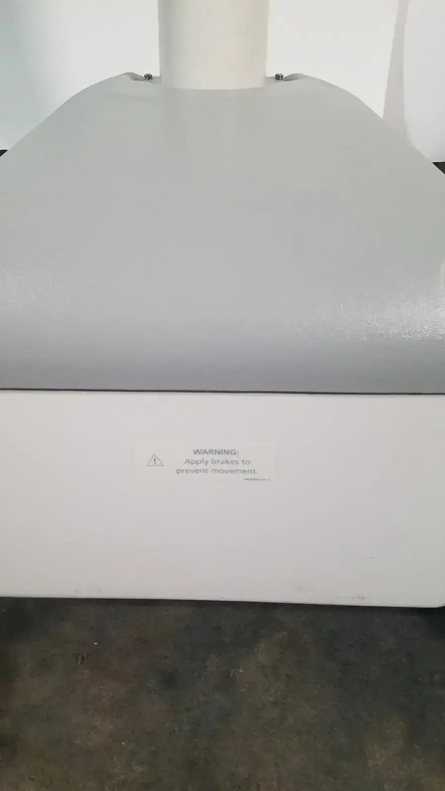 Medrad Veris MR Monitor System 8600 MR Monitor System, as-is (for parts) product photo 15