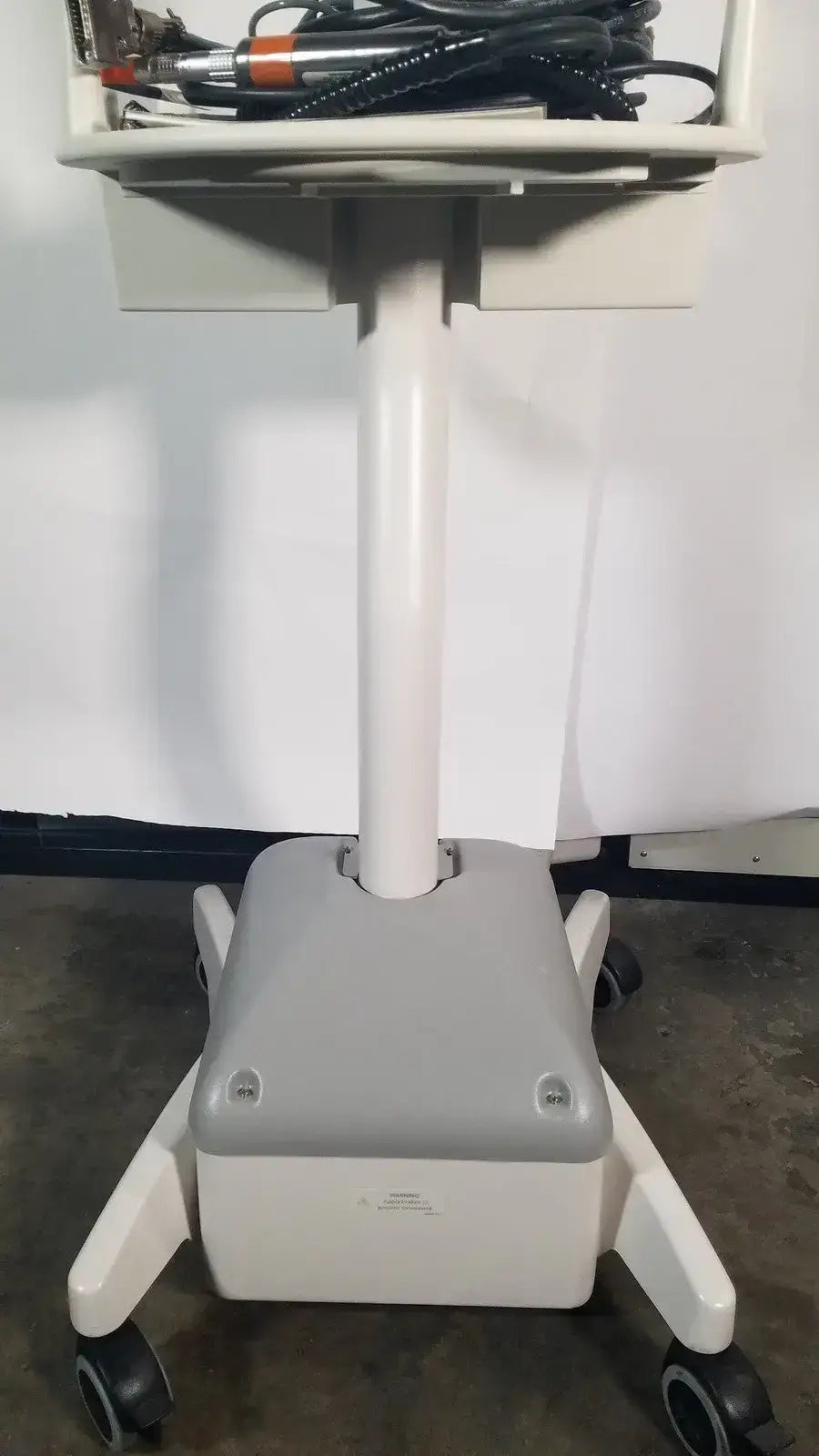 Medrad Veris MR Monitor System 8600 MR Monitor System, as-is (for parts) product photo 14