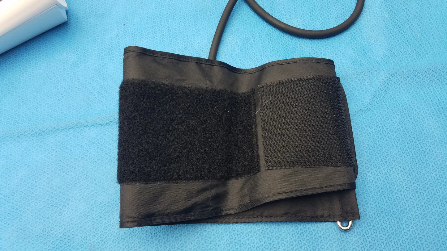 Medtronic 100011-031 Commander Flex Monitor System With Cuff Commander Flex Monitor System, second-hand product photo 11