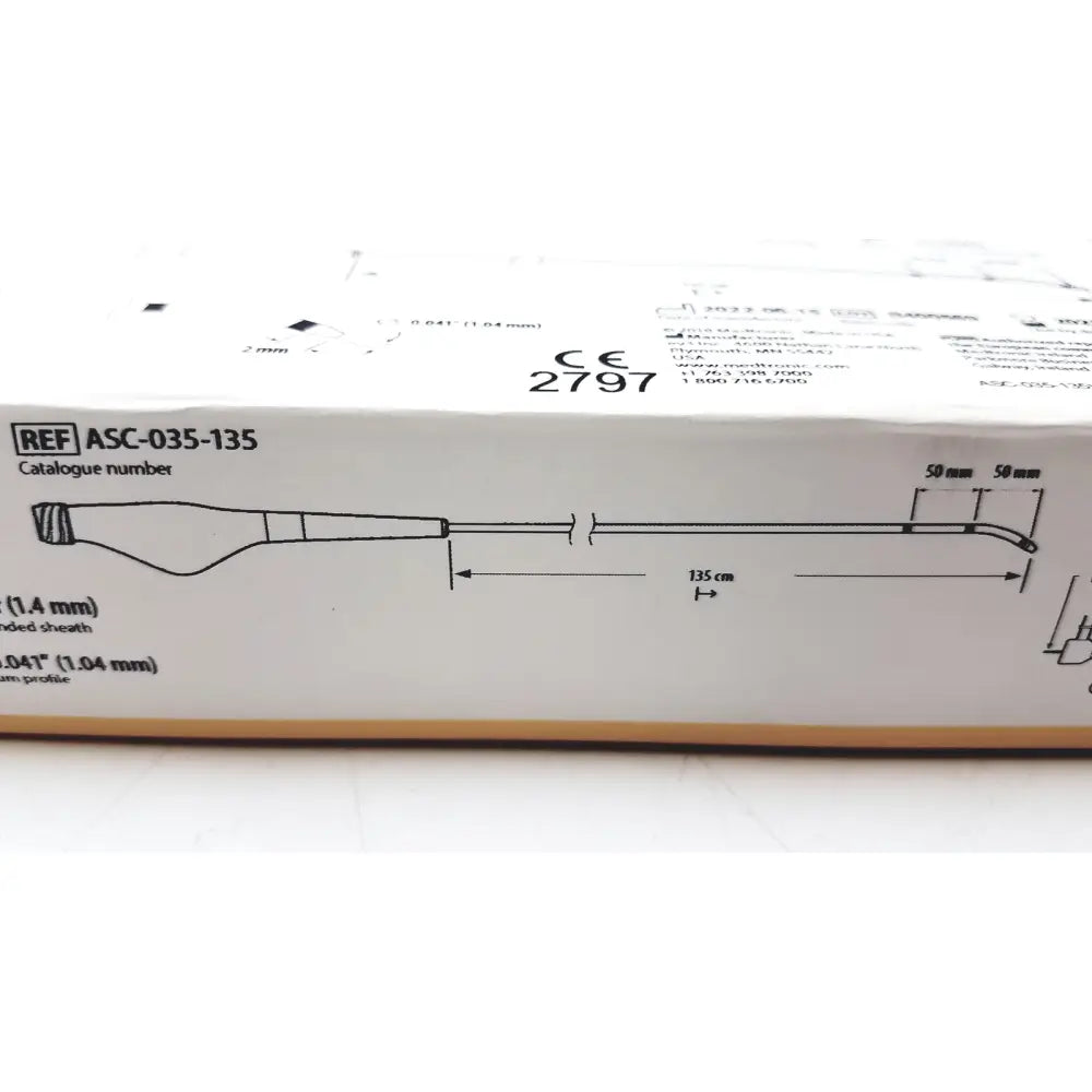 White cardboard box for medtronic acs-035-135 trailblazer angled support catheter with printed diagrams and specifications