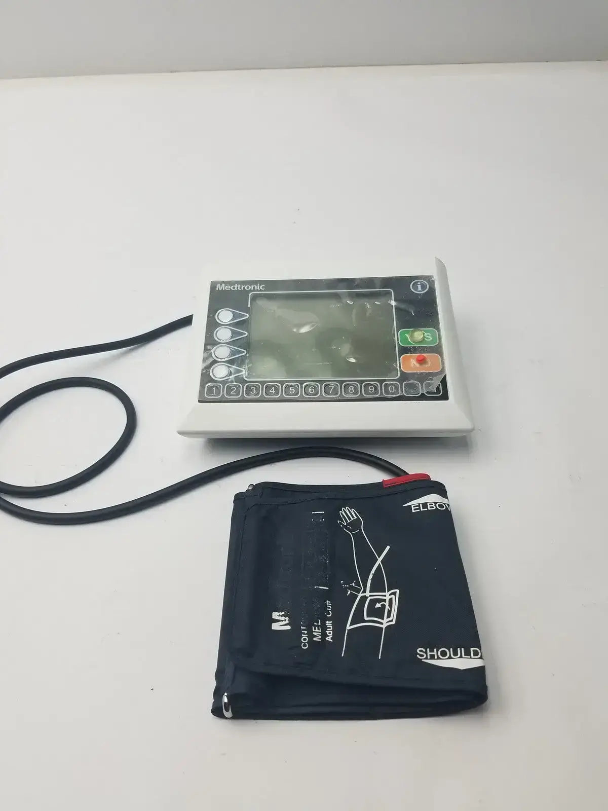 Medtronic Blood Pressure Monitor System Version-002a REF-100011-031 Blood Pressure Monitor Component, second-hand product photo 17