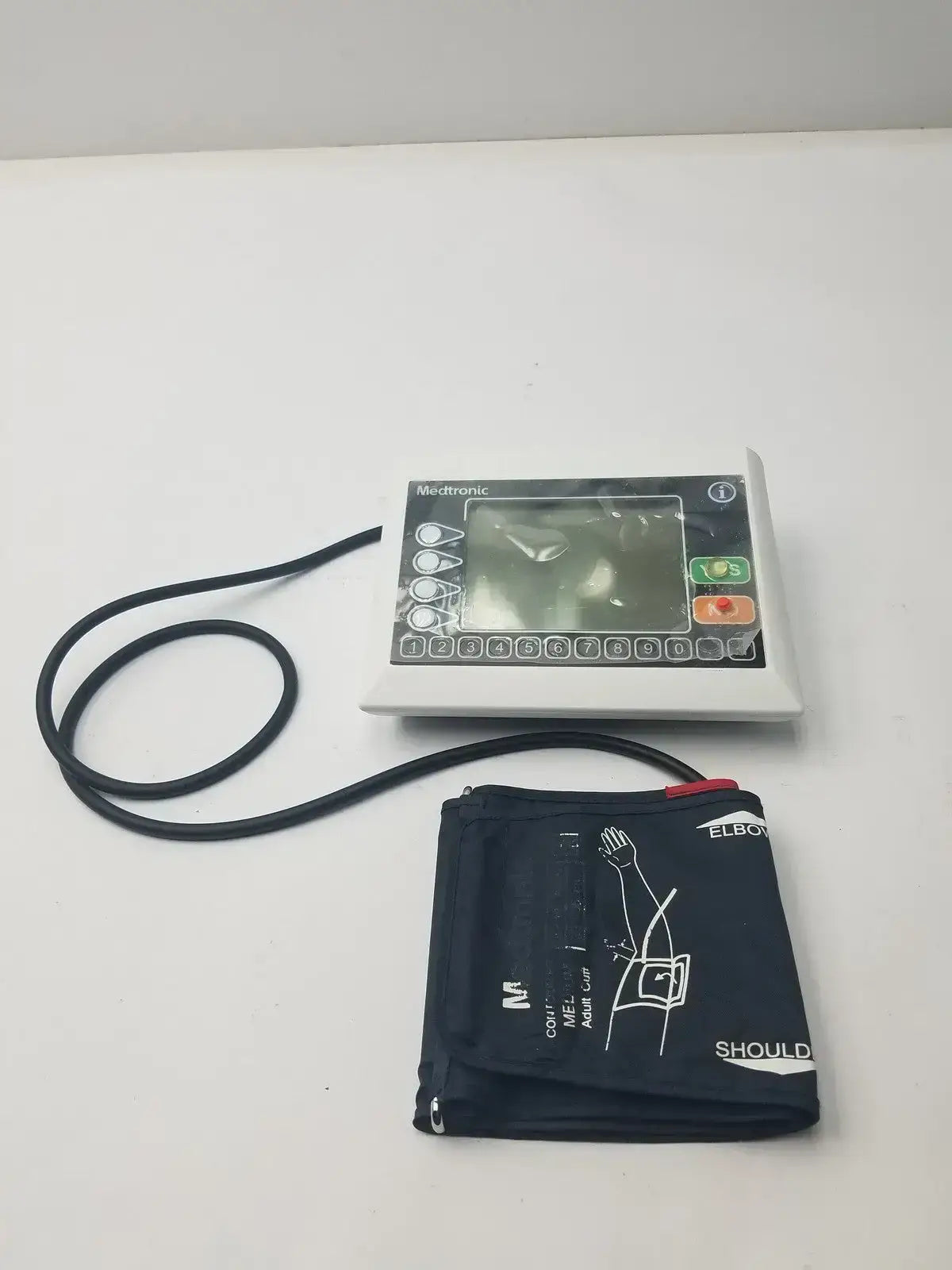 Medtronic Blood Pressure Monitor System Version-002a REF-100011-031 Blood Pressure Monitor Component, second-hand product photo 11