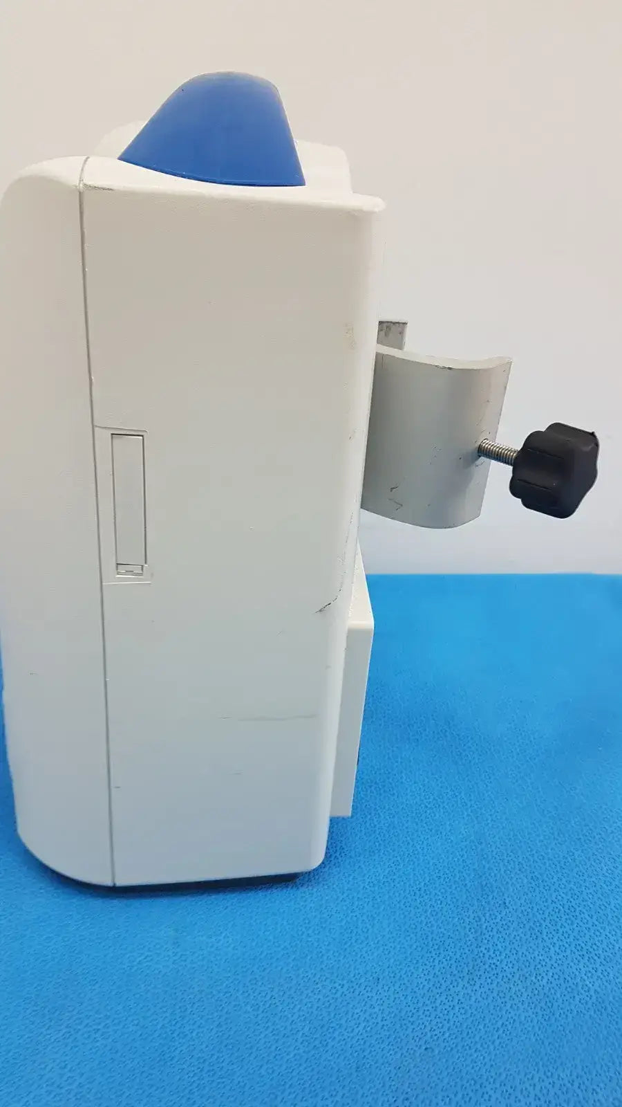 Medtronic IPC Console EC300RF with EF200 Foot Pedal – Surgical System Surgical Console System, second-hand product photo 9