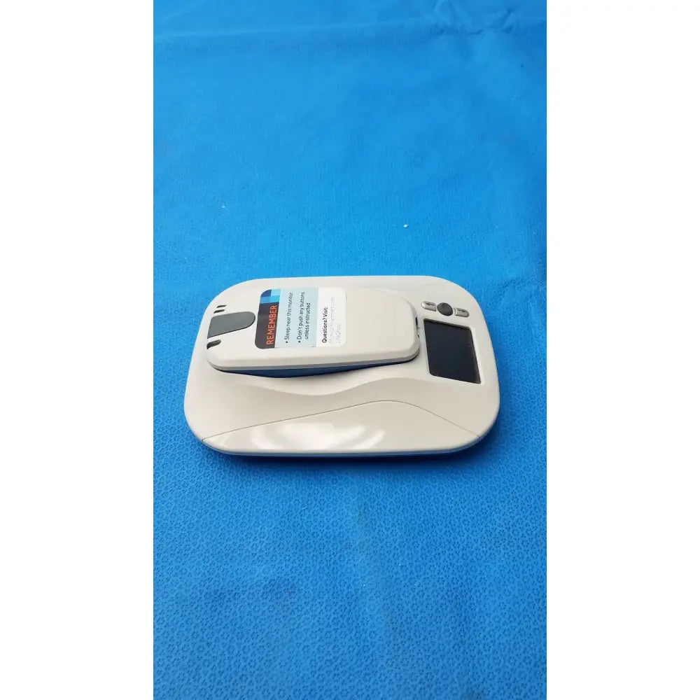 Medtronic MyCareLink Model 24950 Patient Data Transmitter with Remote PA96000 Patient Data Transmitter, second-hand product photo 3