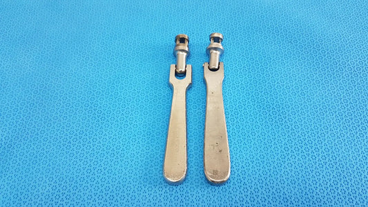 Reuse Medical Medtronic Octobase Retractor Handle – Surgical Positioning Component lot of 2 Surgical Retractors, second-hand product photo 1