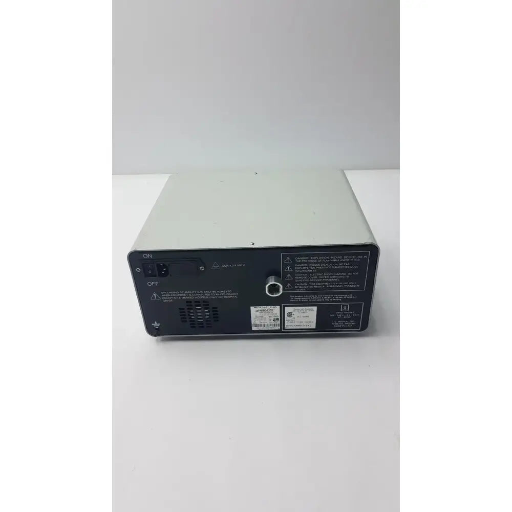 MegaDyne Mega VAC-PLUS Smoke Evacuator Ref 2200 Surgical Smoke Evacuator, second-hand product photo 3